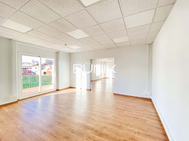 3 soveværelse Kontor til leje i Sant Pere, Santa Caterina i La Ribera, Barcelona by med garage - € 2.000 (Ref: 9956636)