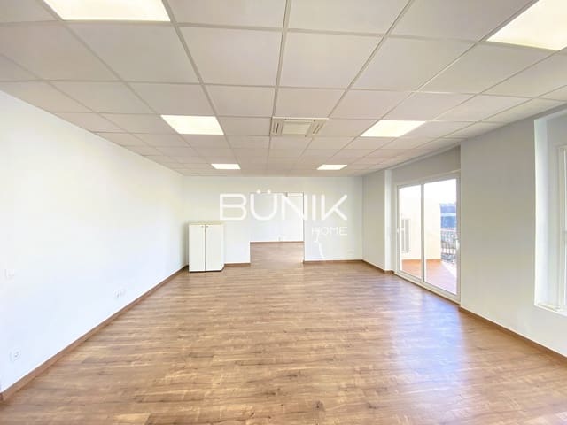 3 soveværelse Kontor til leje i Sant Pere, Santa Caterina i La Ribera, Barcelona by med garage - € 2.000 (Ref: 9956636)