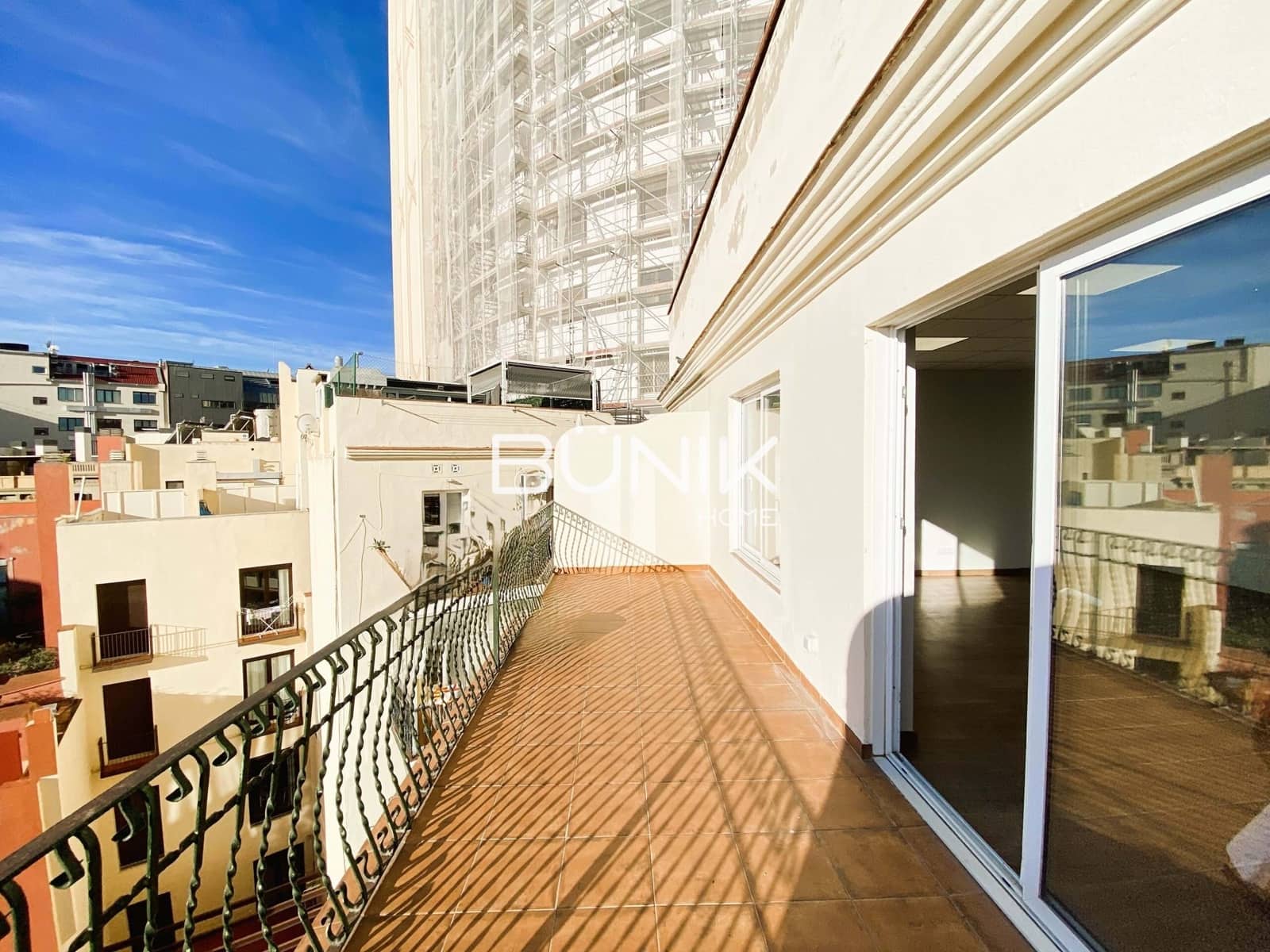 3 sypialnia Biuro do wynajęcia w Miasto Barcelona z garażem - 2 000 € (Ref: 9956636)