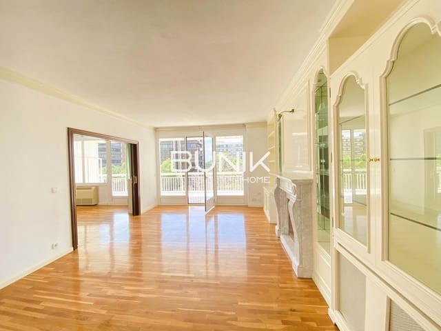 3 soverom Leilighet til leie i Sarrià, Barcelona by med garasje - € 3 500 (Ref: 9958841)