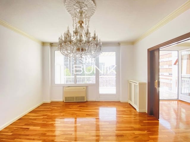 3 soverom Leilighet til leie i Sarrià, Barcelona by med garasje - € 3 500 (Ref: 9958841)