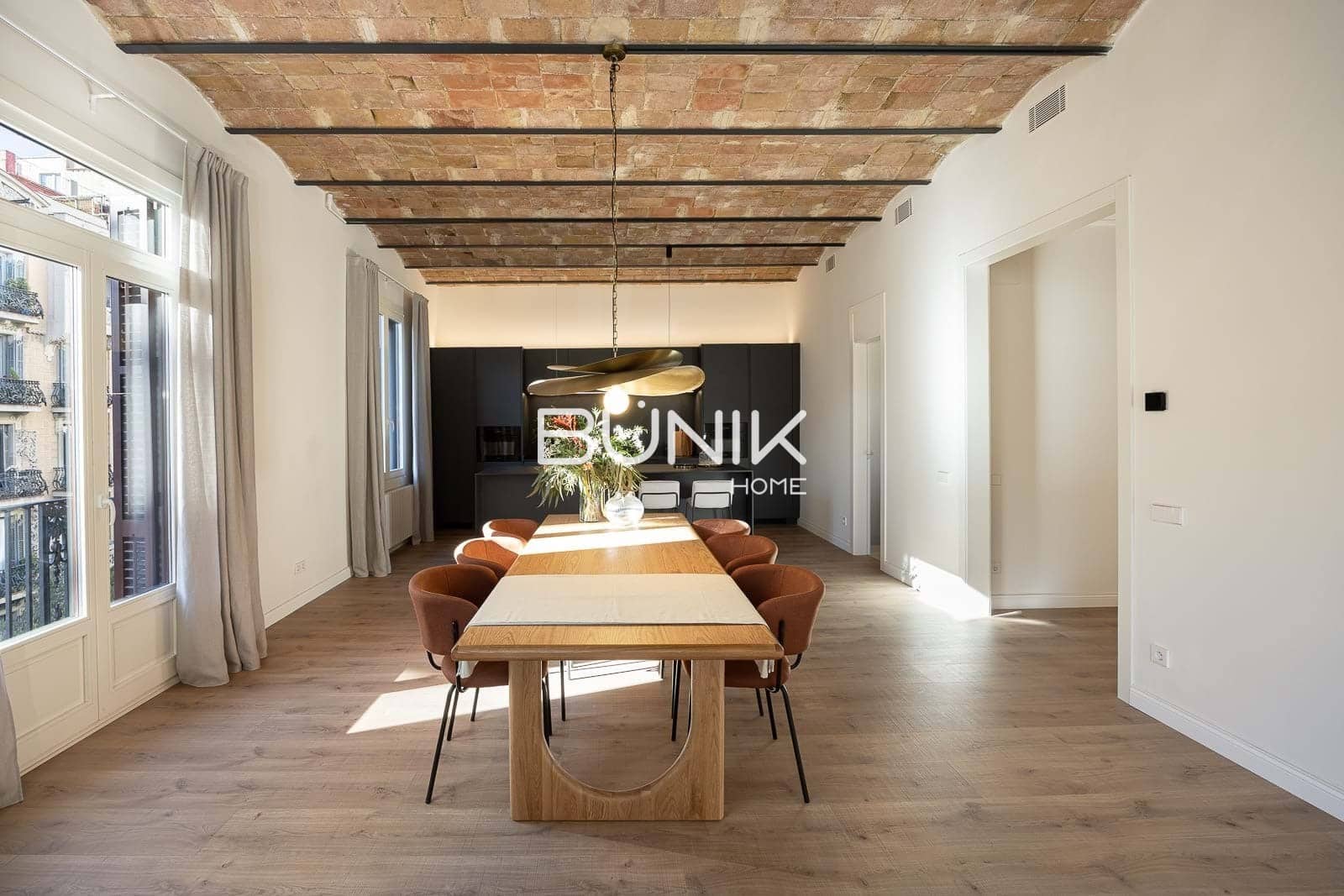 4 slaapkamer Flat te koop in Barcelona stad - € 1.985.000 (Ref: 9964528)