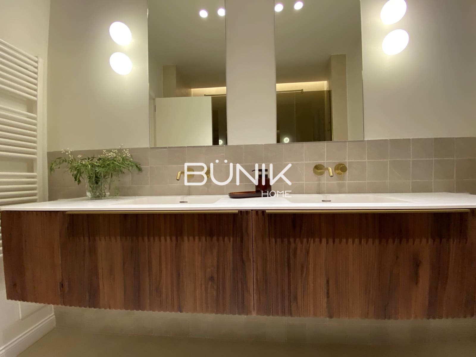 4 slaapkamer Flat te koop in Barcelona stad - € 1.985.000 (Ref: 9964528)