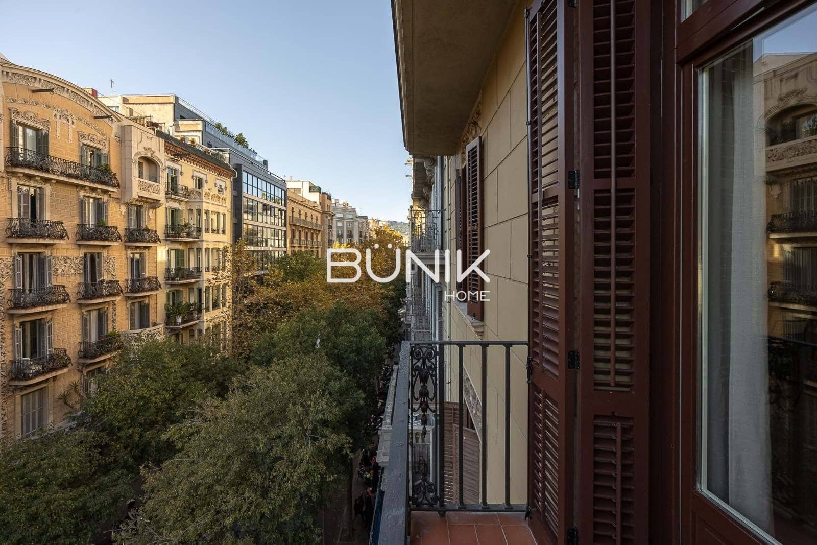 4 slaapkamer Flat te koop in Barcelona stad - € 1.985.000 (Ref: 9964528)