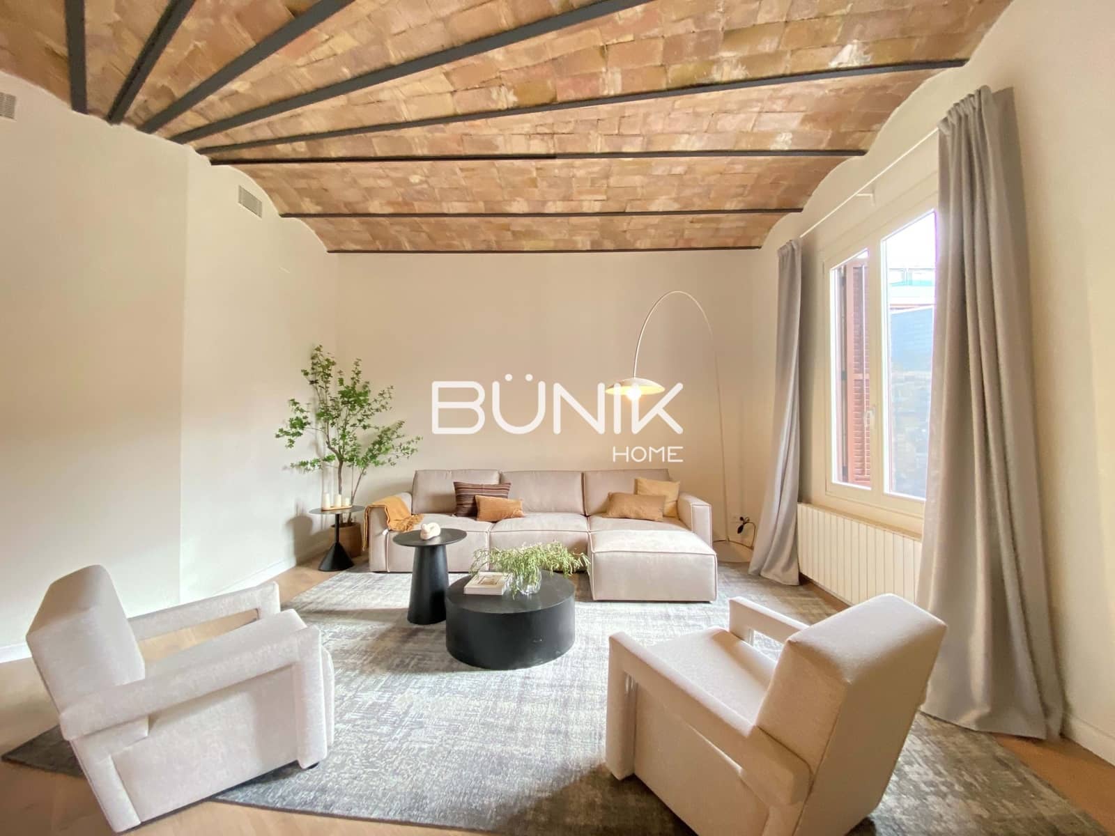4 slaapkamer Flat te koop in Barcelona stad - € 1.985.000 (Ref: 9964528)