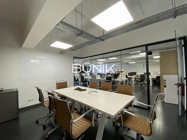 6 makuuhuone Toimisto vuokrattavana paikassa Sant Gervasi - Galvany, Barcelona kaupunki - 2 990 € (Ref: 9965944)