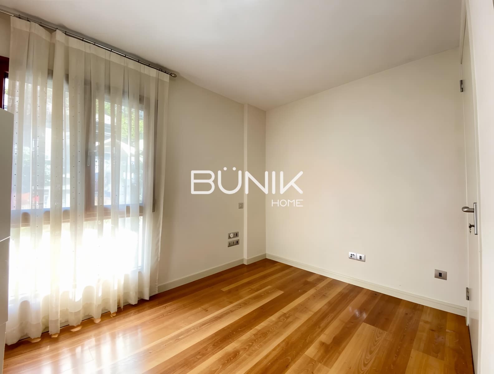 3 bedroom Flat for rent in Barcelona city with garage - € 3,385 (Ref: 9970637)