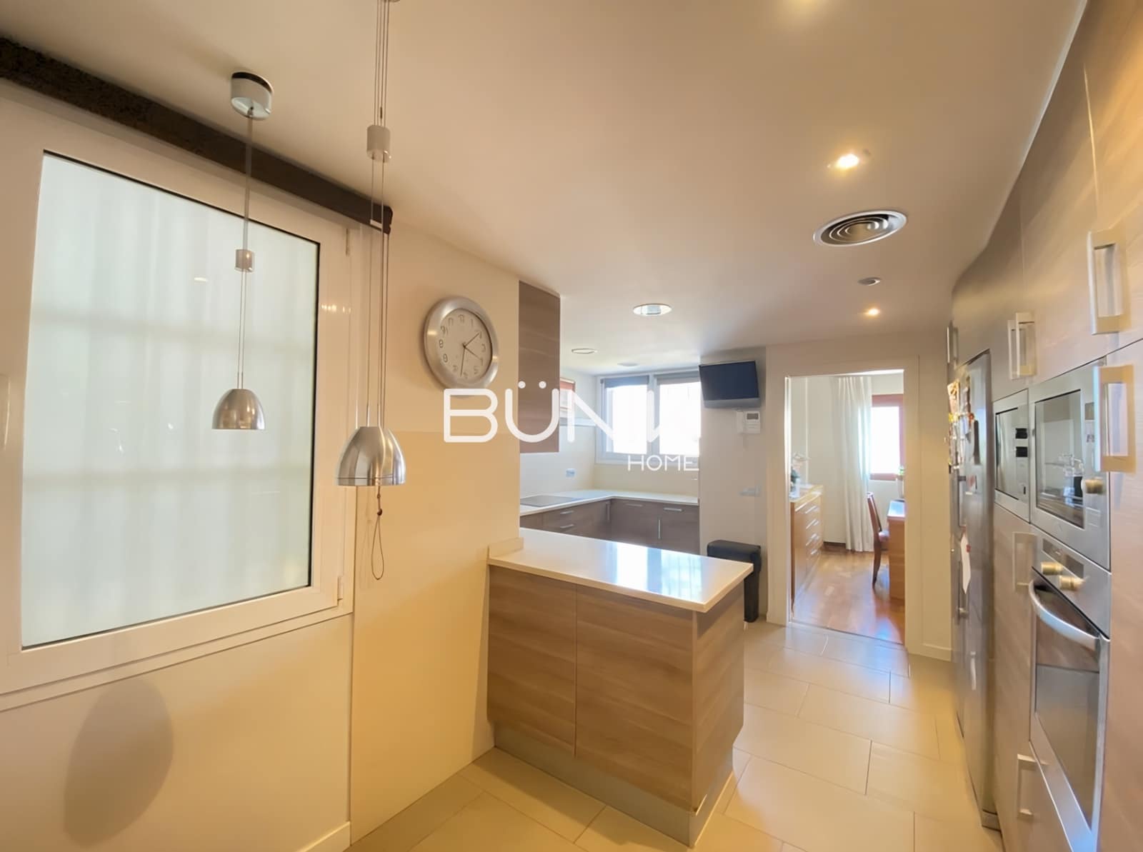 3 bedroom Flat for rent in Barcelona city with garage - € 3,385 (Ref: 9970637)