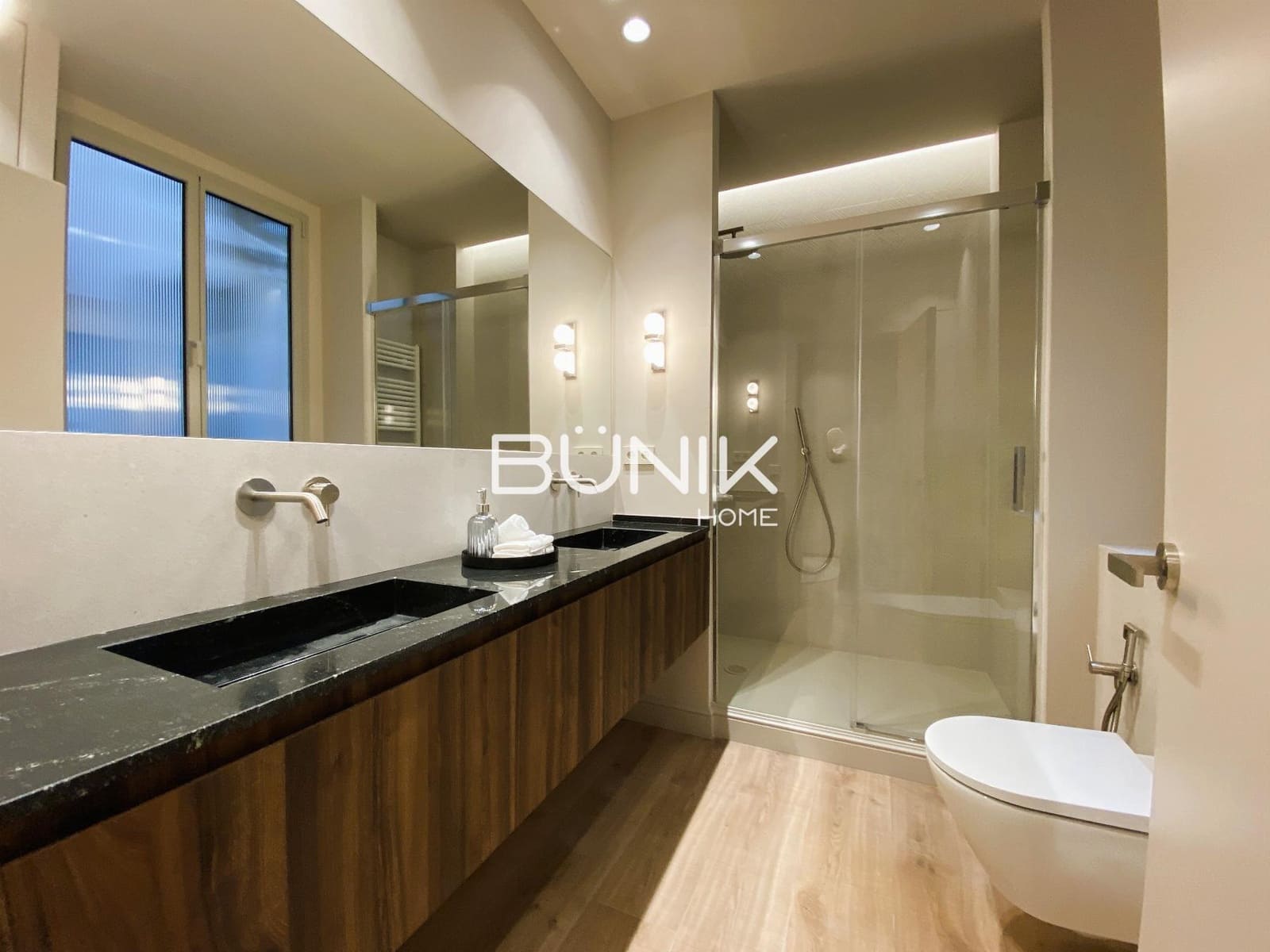 Apartamento de 4 habitaciones en Barcelona ciudad en venta - 1.870.000 € (Ref: 9970638)