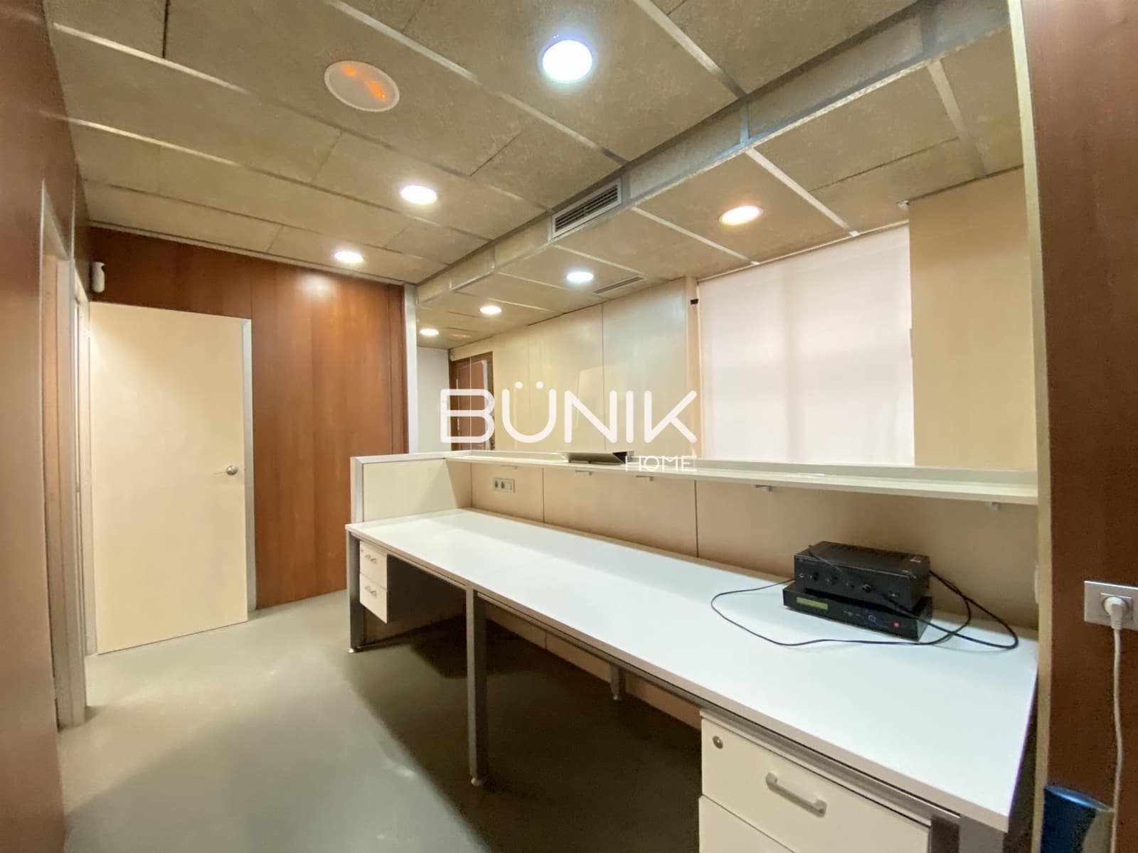5 quarto Escritório para arrendar em Barcelona cidade - 1 600 € (Ref: 9974386)