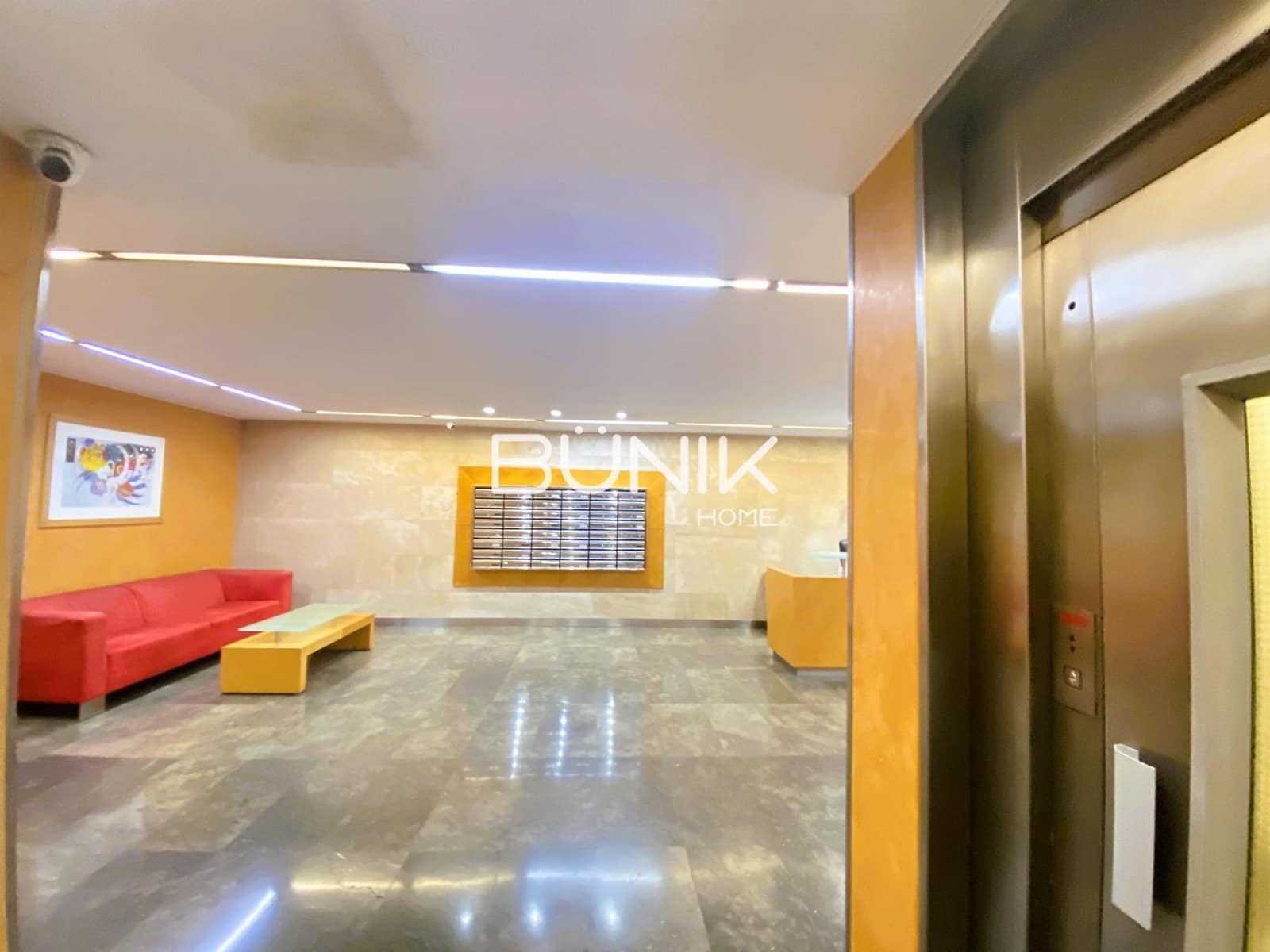 5 quarto Escritório para arrendar em Barcelona cidade - 1 600 € (Ref: 9974386)