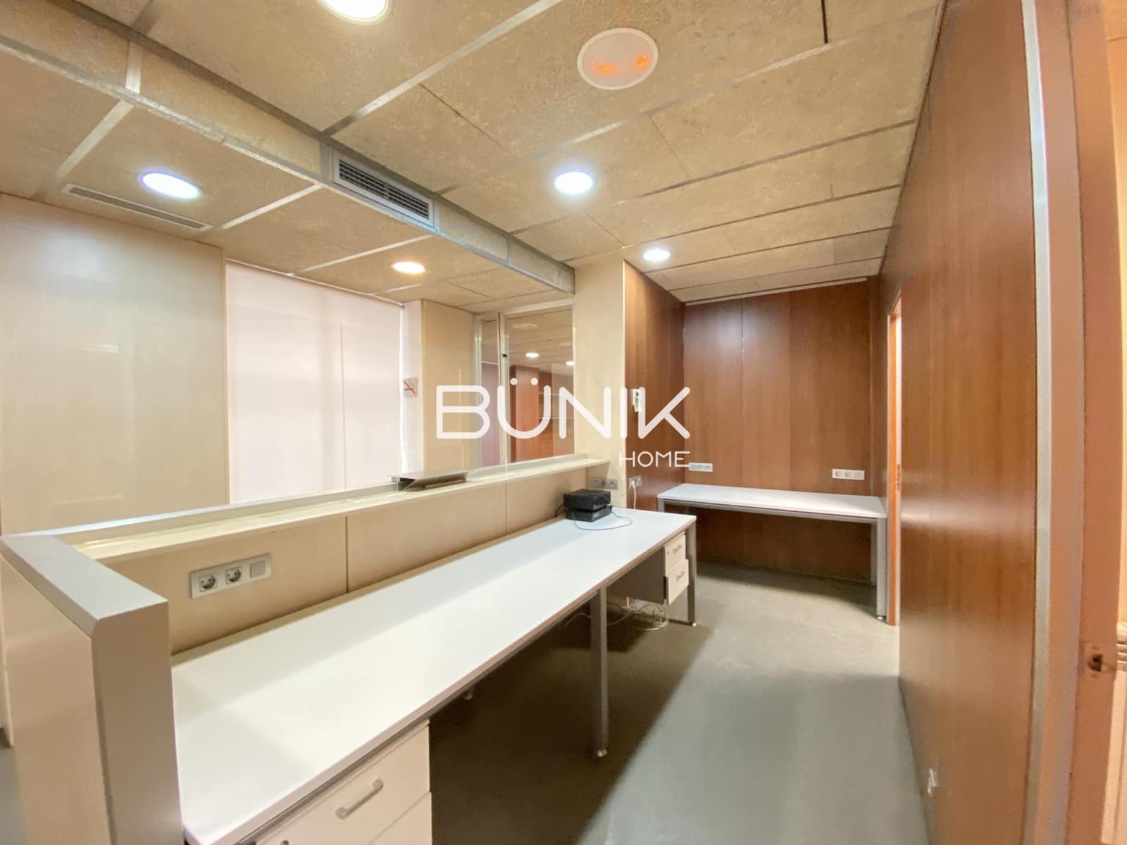 5 quarto Escritório para arrendar em Barcelona cidade - 1 600 € (Ref: 9974386)