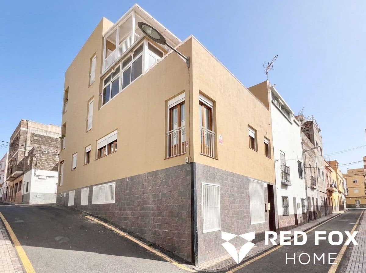 3 soveværelse Byhus til salg i Santa Cruz de Tenerife med garage - € 670.000 (Ref: 10111897)