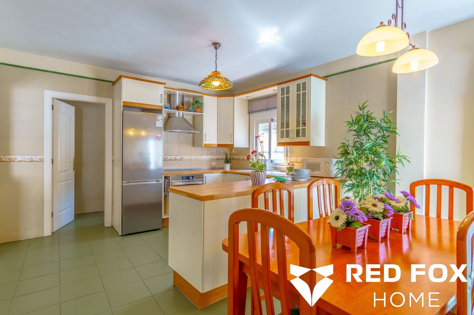 3 soveværelse Byhus til salg i Santa Cruz de Tenerife med garage - € 670.000 (Ref: 10111897)