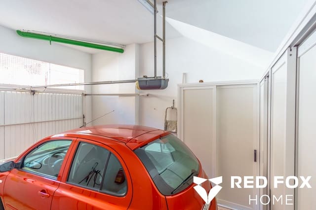 3 soveværelse Byhus til salg i Santa Cruz de Tenerife med garage - € 670.000 (Ref: 10111897)