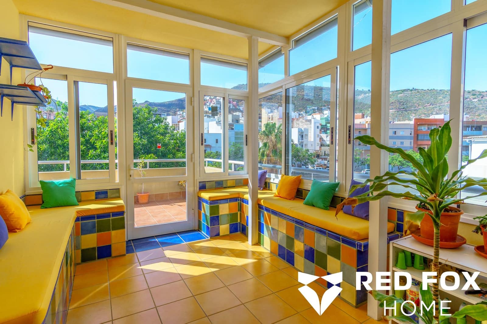 3 soveværelse Byhus til salg i Santa Cruz de Tenerife med garage - € 670.000 (Ref: 10111897)