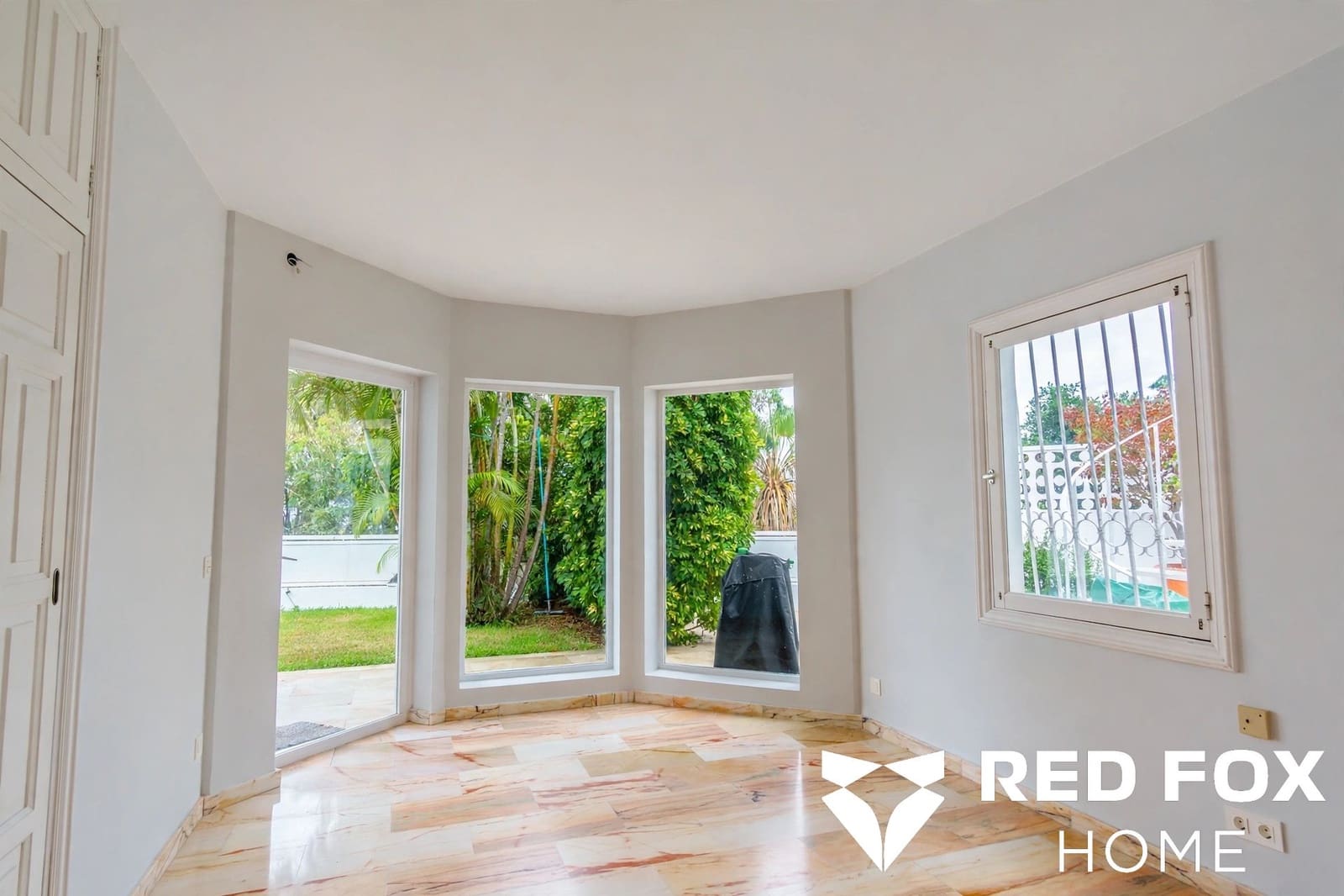 3 soverom Villa til salgs i Puerto de la Cruz med svømmebasseng garasje - € 890 000 (Ref: 10158493)