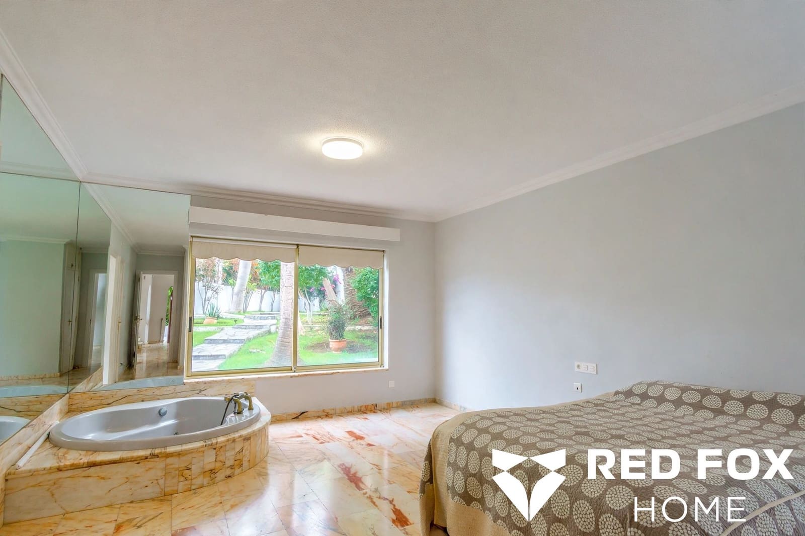 3 soverom Villa til salgs i Puerto de la Cruz med svømmebasseng garasje - € 890 000 (Ref: 10158493)