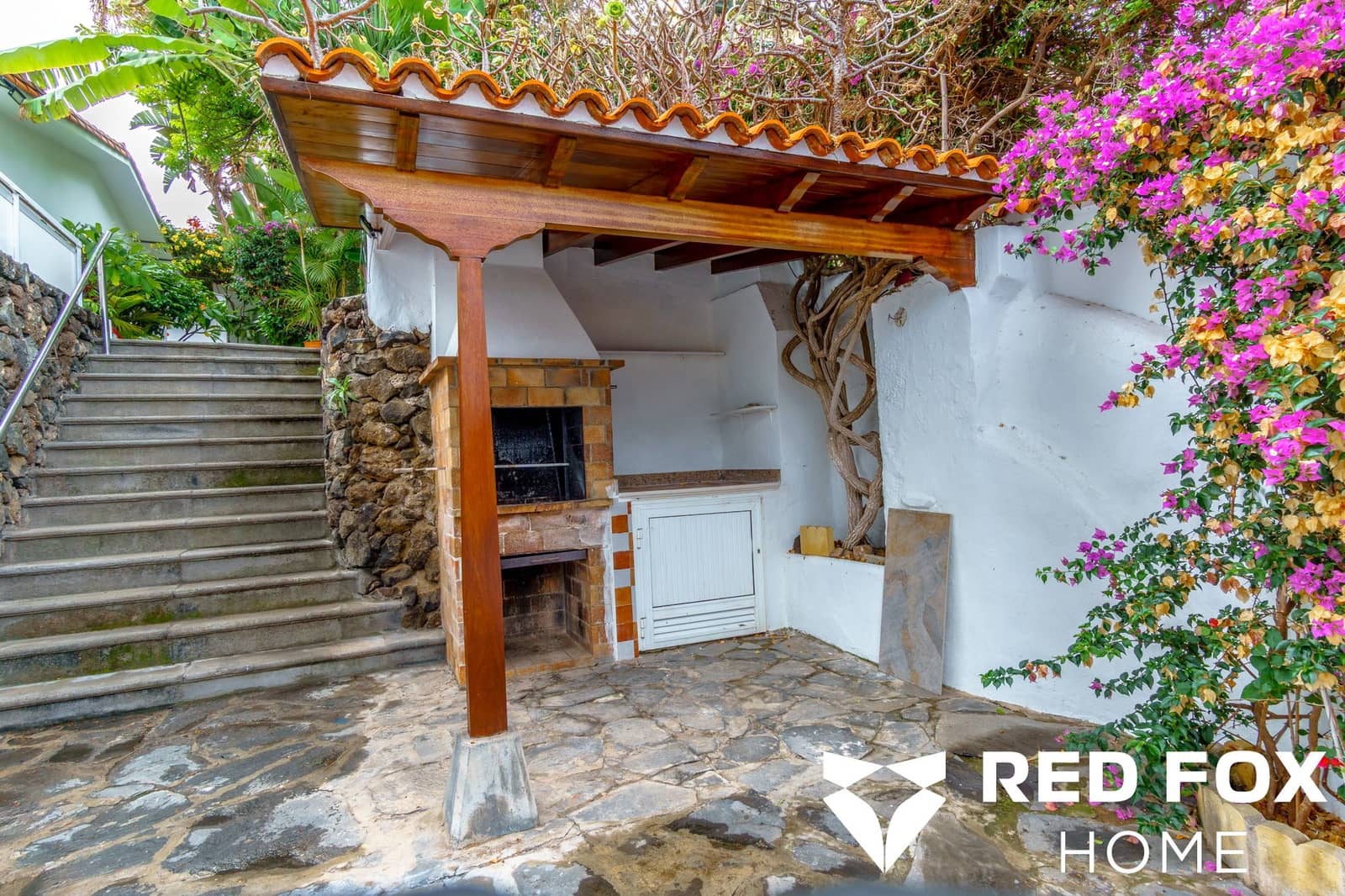 3 soverom Villa til salgs i Puerto de la Cruz med svømmebasseng garasje - € 890 000 (Ref: 10158493)