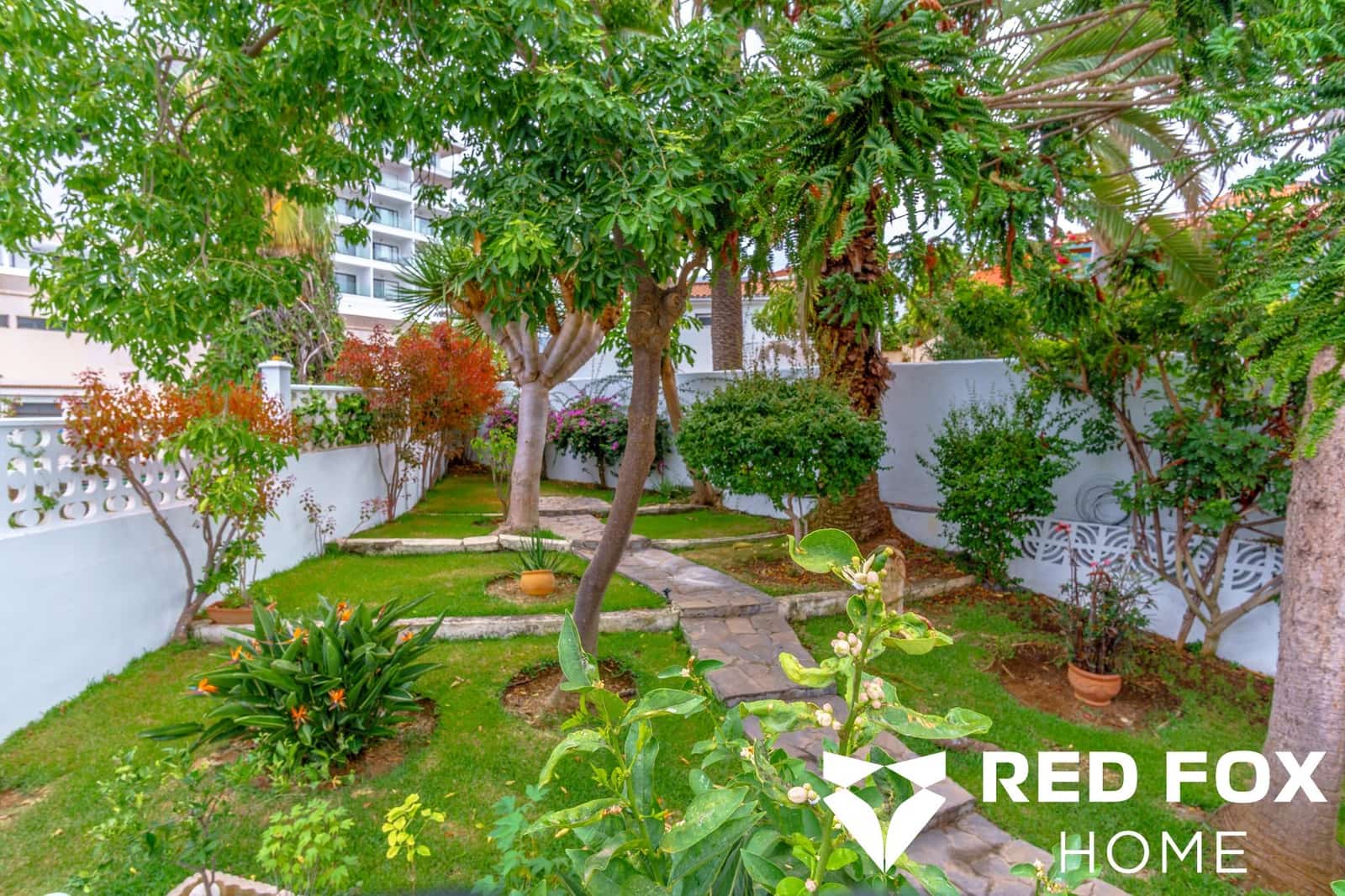 3 soverom Villa til salgs i Puerto de la Cruz med svømmebasseng garasje - € 890 000 (Ref: 10158493)