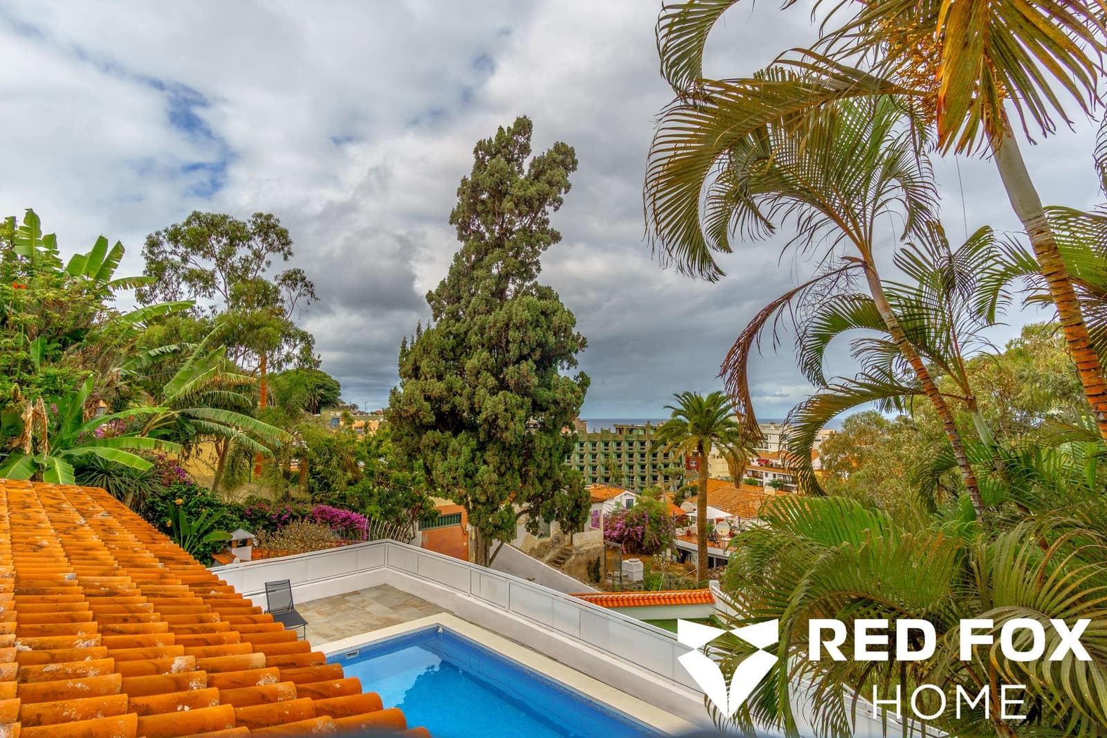 3 soverom Villa til salgs i Puerto de la Cruz med svømmebasseng garasje - € 890 000 (Ref: 10158493)