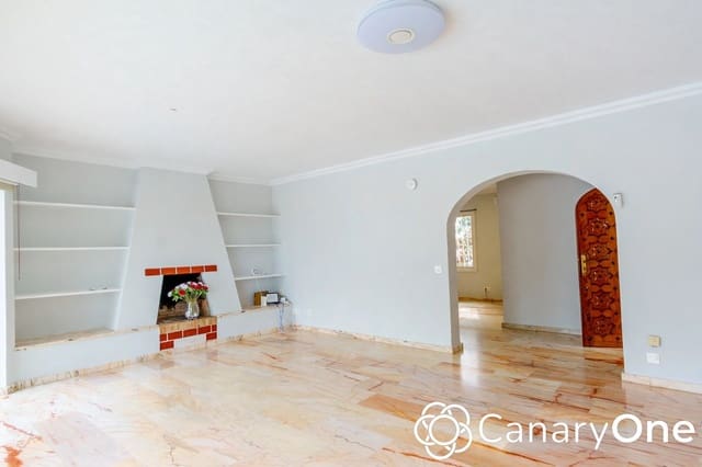 3 makuuhuone Huvila myytävänä paikassa Puerto de la Cruz mukana uima-altaan 
autotalli - 890 000 € (Ref: 10158493)