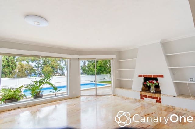 3 makuuhuone Huvila myytävänä paikassa Puerto de la Cruz mukana uima-altaan 
autotalli - 890 000 € (Ref: 10158493)