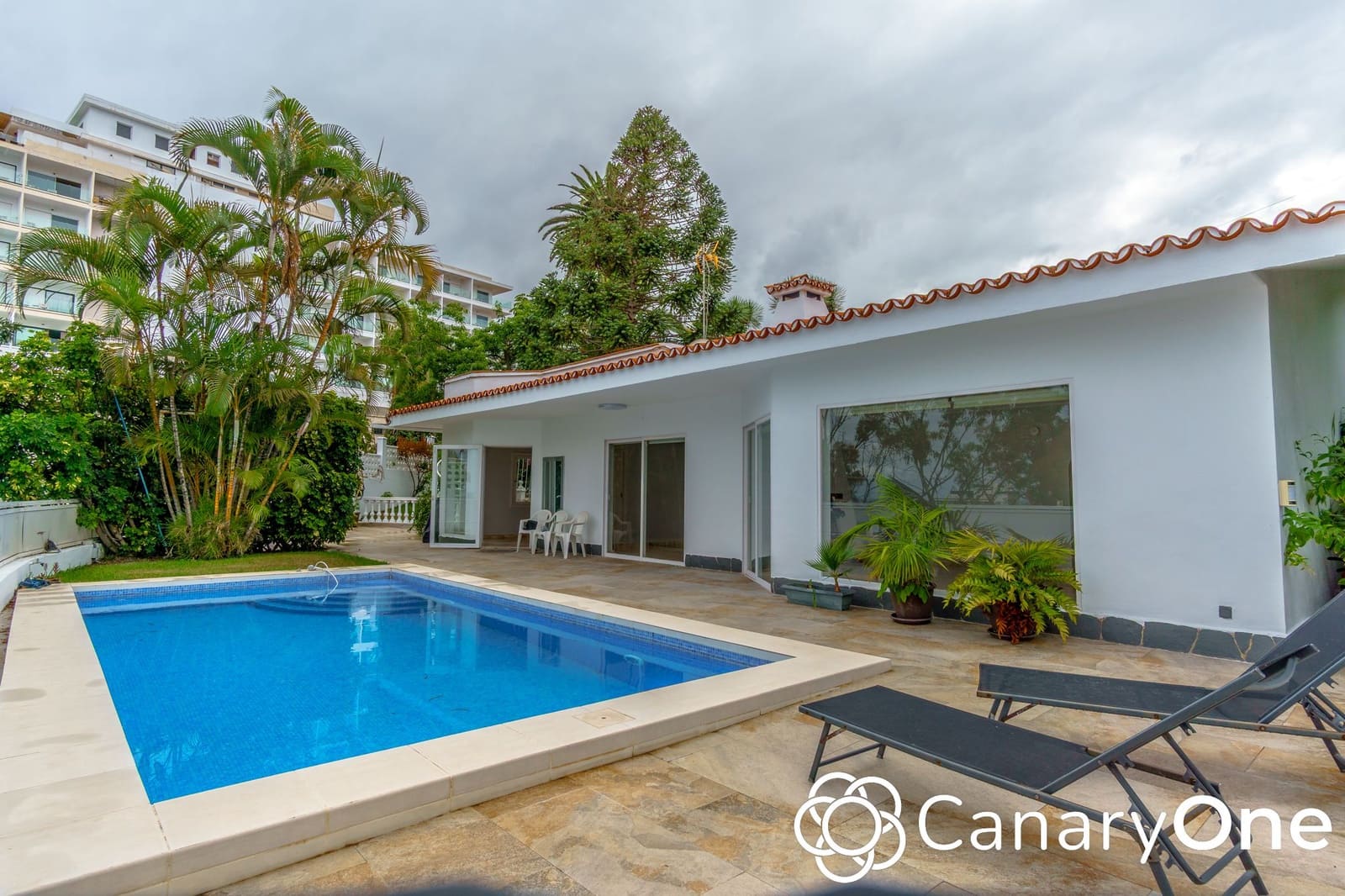 3 bedroom Villa for sale in Puerto de la Cruz with pool garage - € 890,000 (Ref: 10158493)