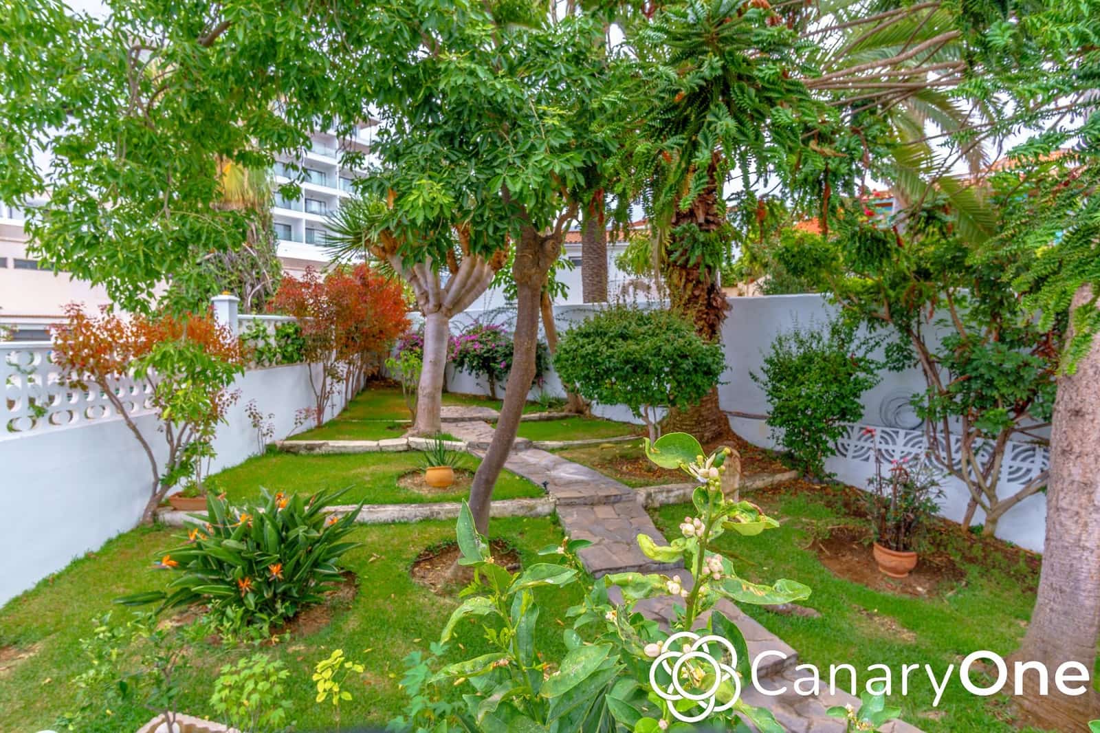 3 bedroom Villa for sale in Puerto de la Cruz with pool garage - € 890,000 (Ref: 10158493)