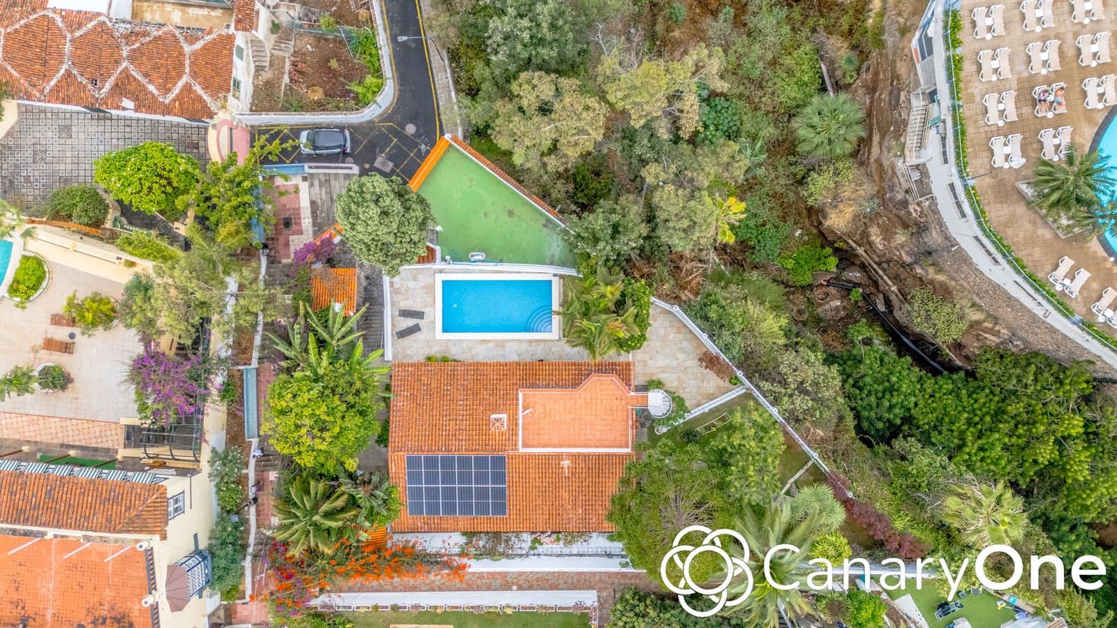 3 bedroom Villa for sale in Puerto de la Cruz with pool garage - € 890,000 (Ref: 10158493)