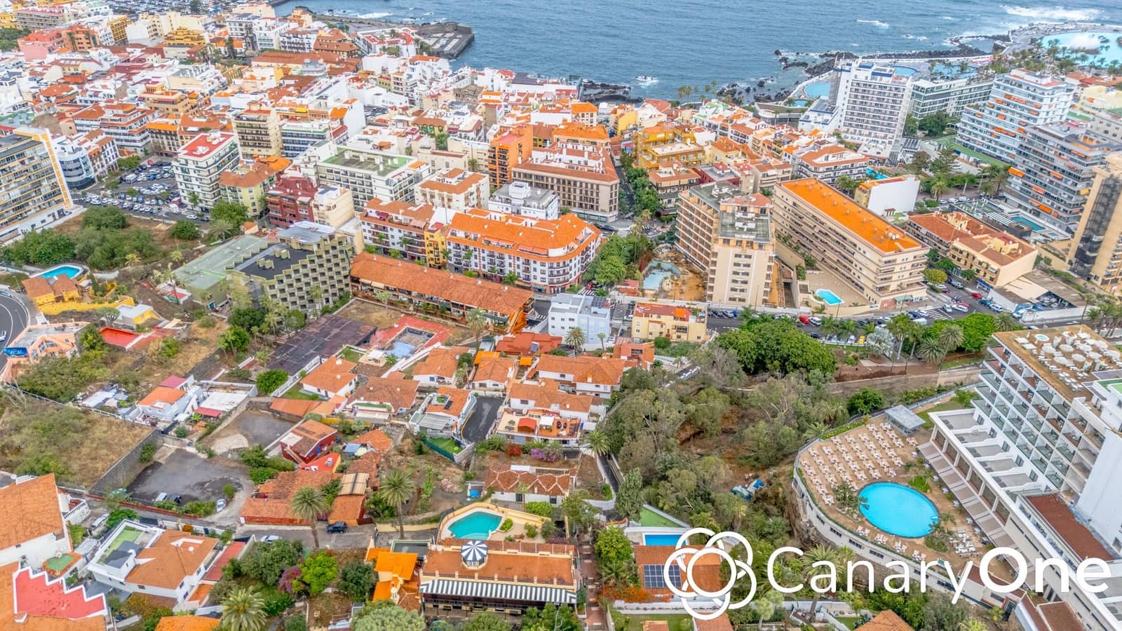 3 bedroom Villa for sale in Puerto de la Cruz with pool garage - € 890,000 (Ref: 10158493)