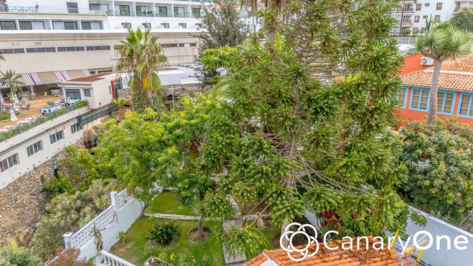 3 bedroom Villa for sale in Puerto de la Cruz with pool garage - € 890,000 (Ref: 10158493)