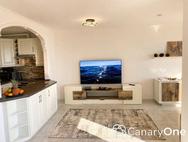 Apartamento de 2 habitaciones en Puerto de la Cruz en venta con piscina garaje - 350.000 € (Ref: 10177554)