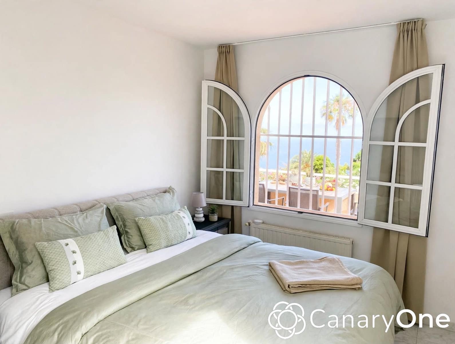 Apartamento de 2 habitaciones en Puerto de la Cruz en venta con piscina garaje - 350.000 € (Ref: 10177554)