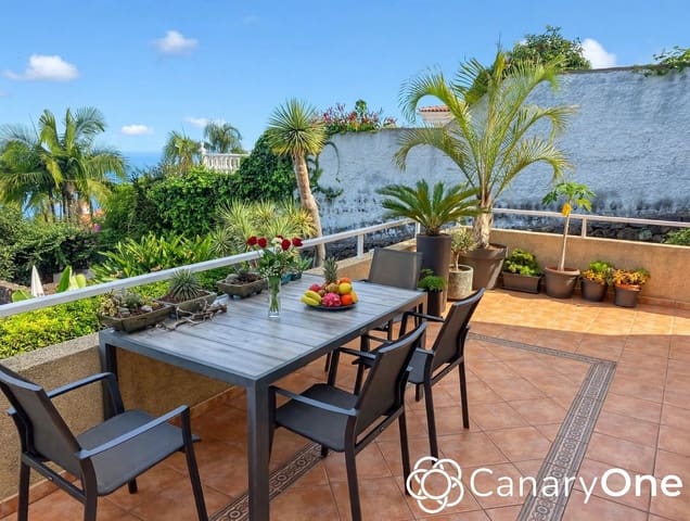 Apartamento de 2 habitaciones en Puerto de la Cruz en venta con piscina garaje - 350.000 € (Ref: 10177554)