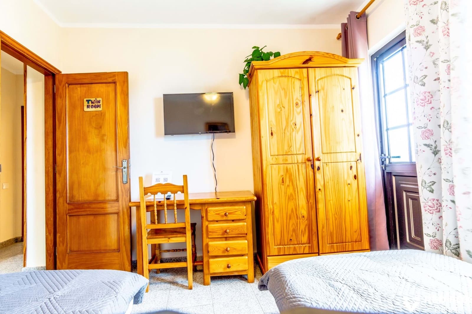 7 soveværelse Byhus til salg i Los Realejos med garage - € 890.000 (Ref: 8600344)