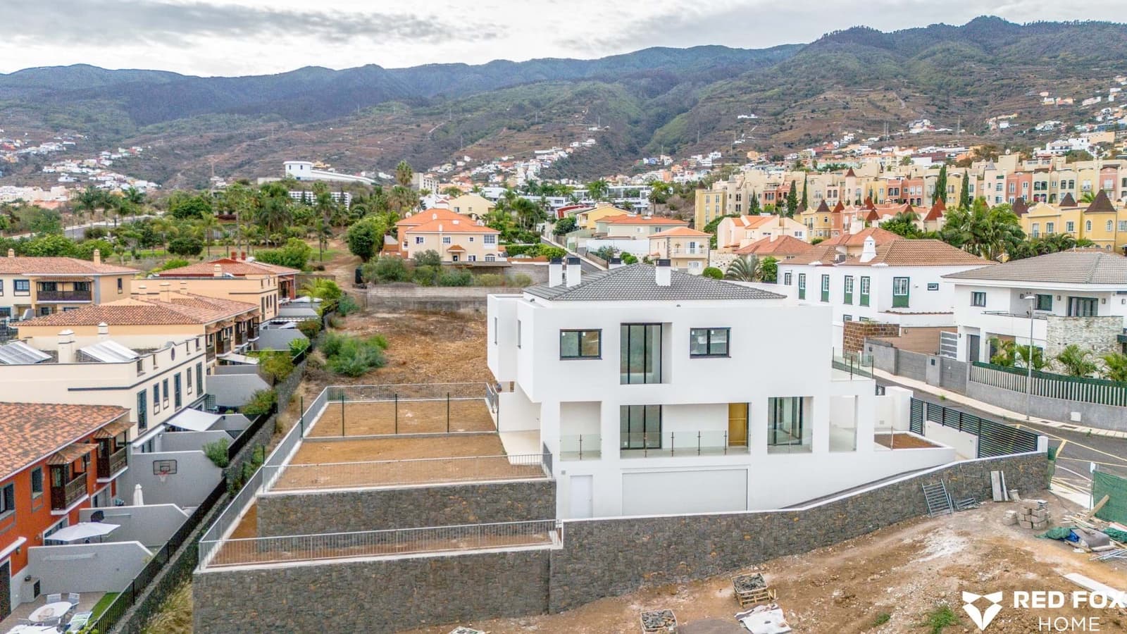 3 soveværelse Byhus til salg i Santa Ursula med garage - € 590.000 (Ref: 8600345)