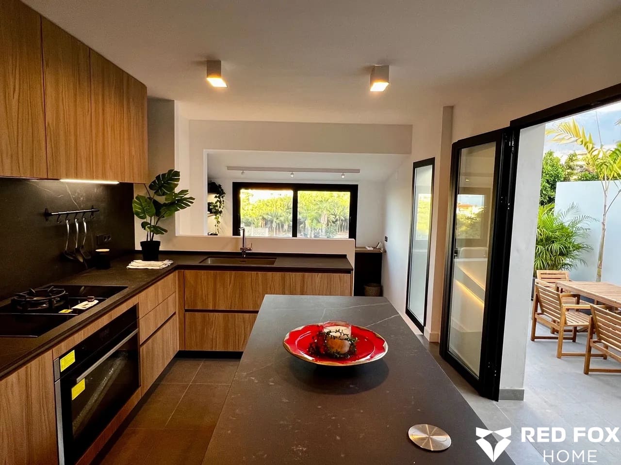 4 quarto Moradia para venda em Puerto de la Cruz com garagem - 1 175 000 € (Ref: 8600365)