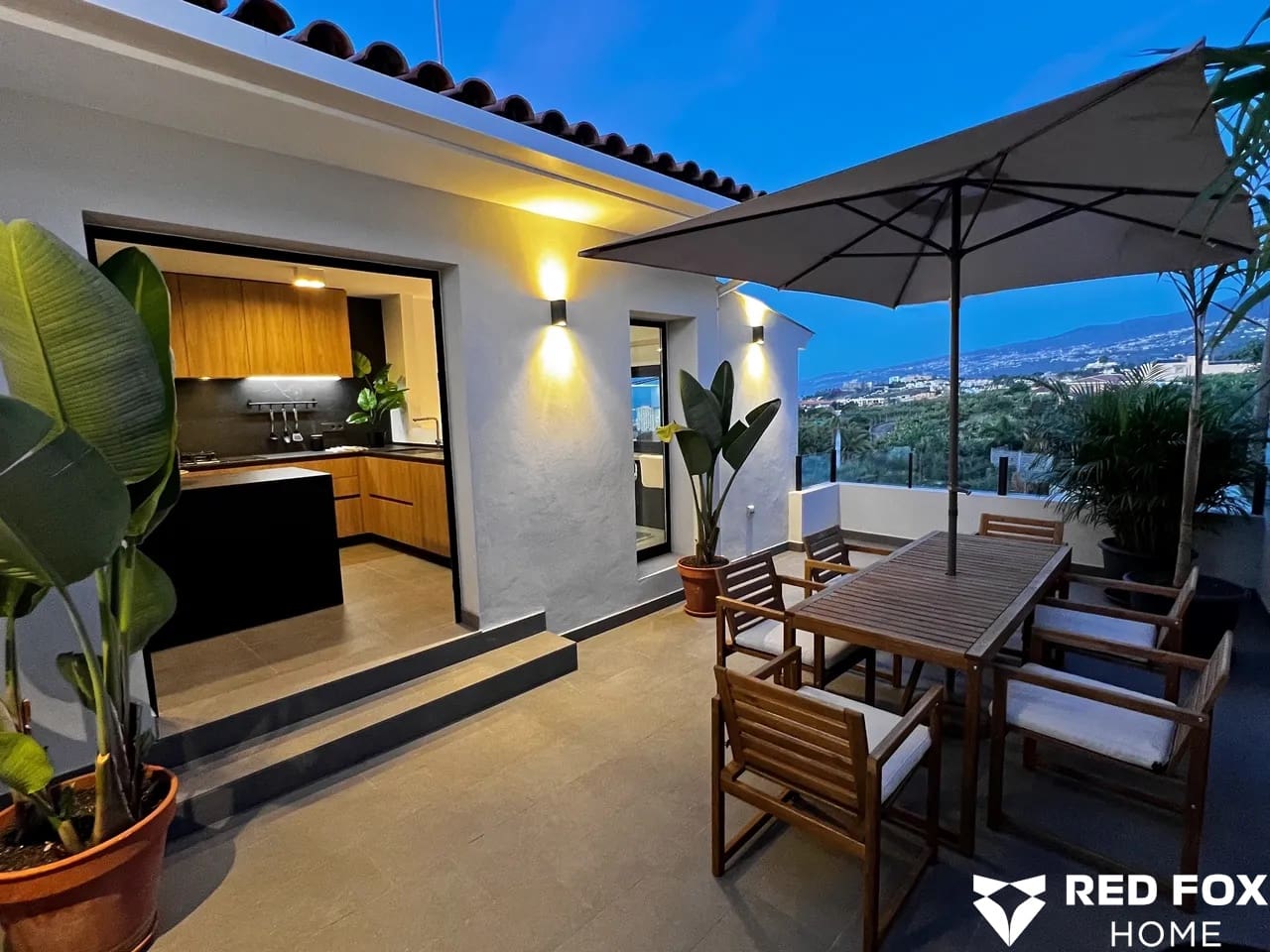 4 quarto Moradia para venda em Puerto de la Cruz com garagem - 1 175 000 € (Ref: 8600365)