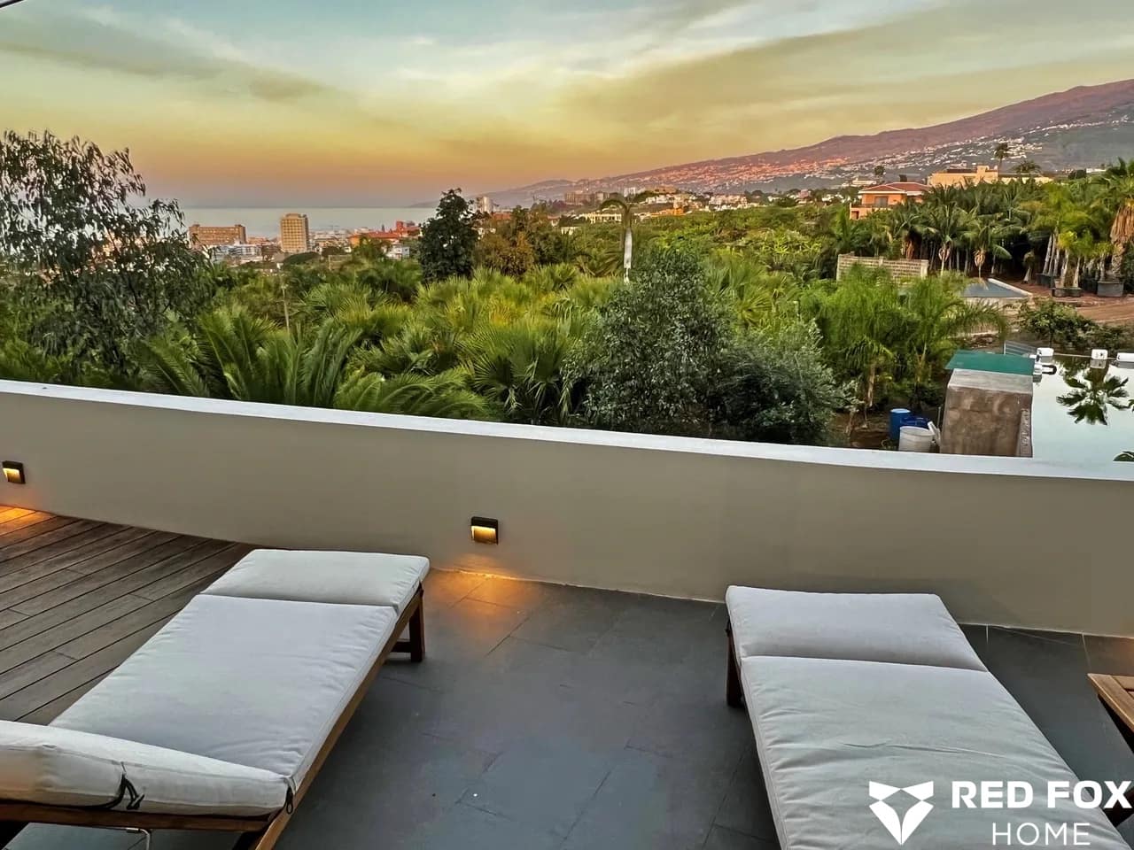 4 quarto Moradia para venda em Puerto de la Cruz com garagem - 1 175 000 € (Ref: 8600365)