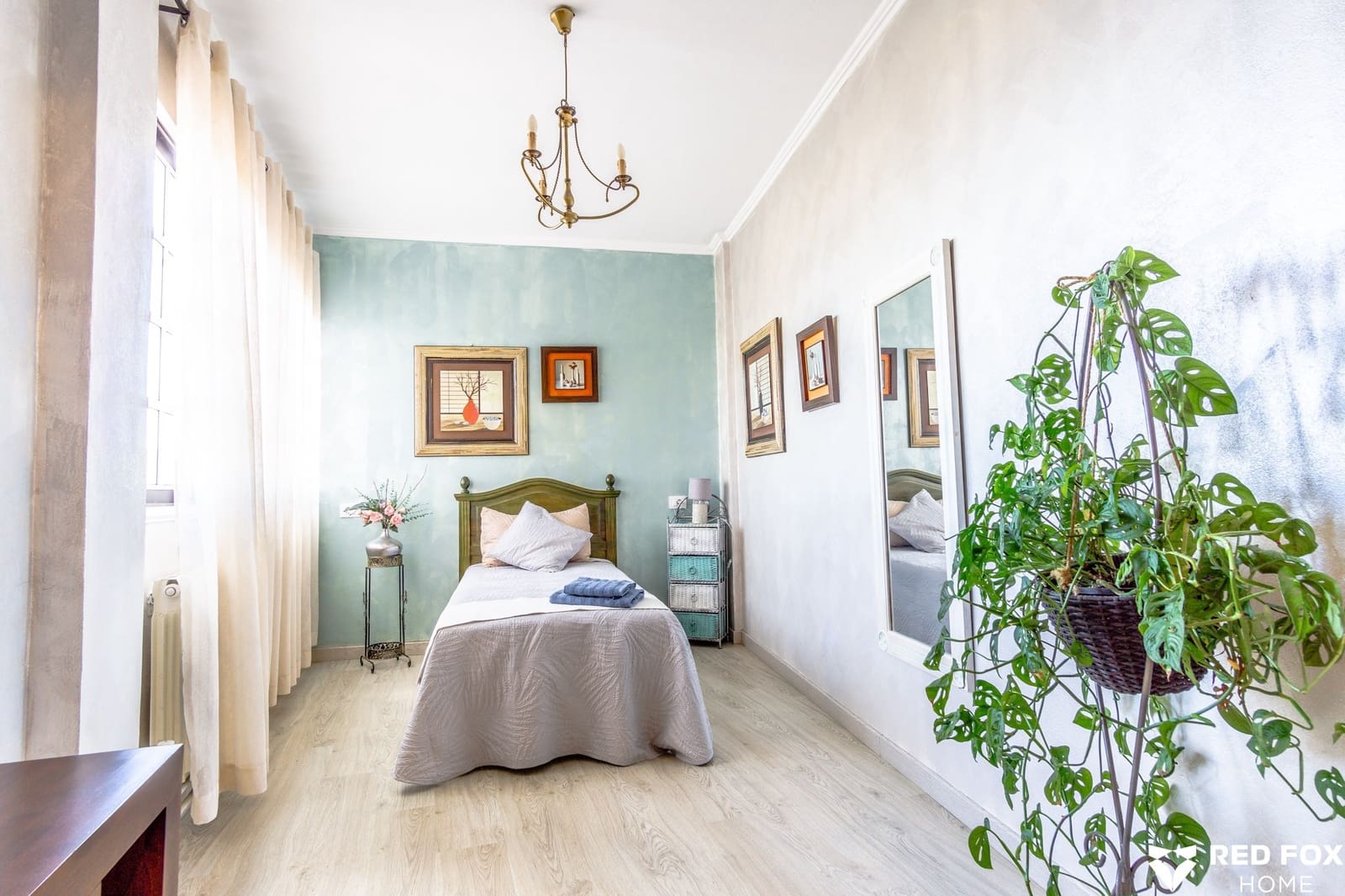 8 soveværelse Villa til salg i Los Silos med garage - € 525.000 (Ref: 8765743)