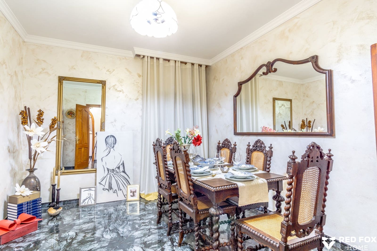 8 soveværelse Villa til salg i Los Silos med garage - € 525.000 (Ref: 8765743)