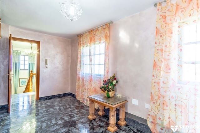 8 slaapkamer Villa te koop in Los Silos met garage - € 525.000 (Ref: 8765743)