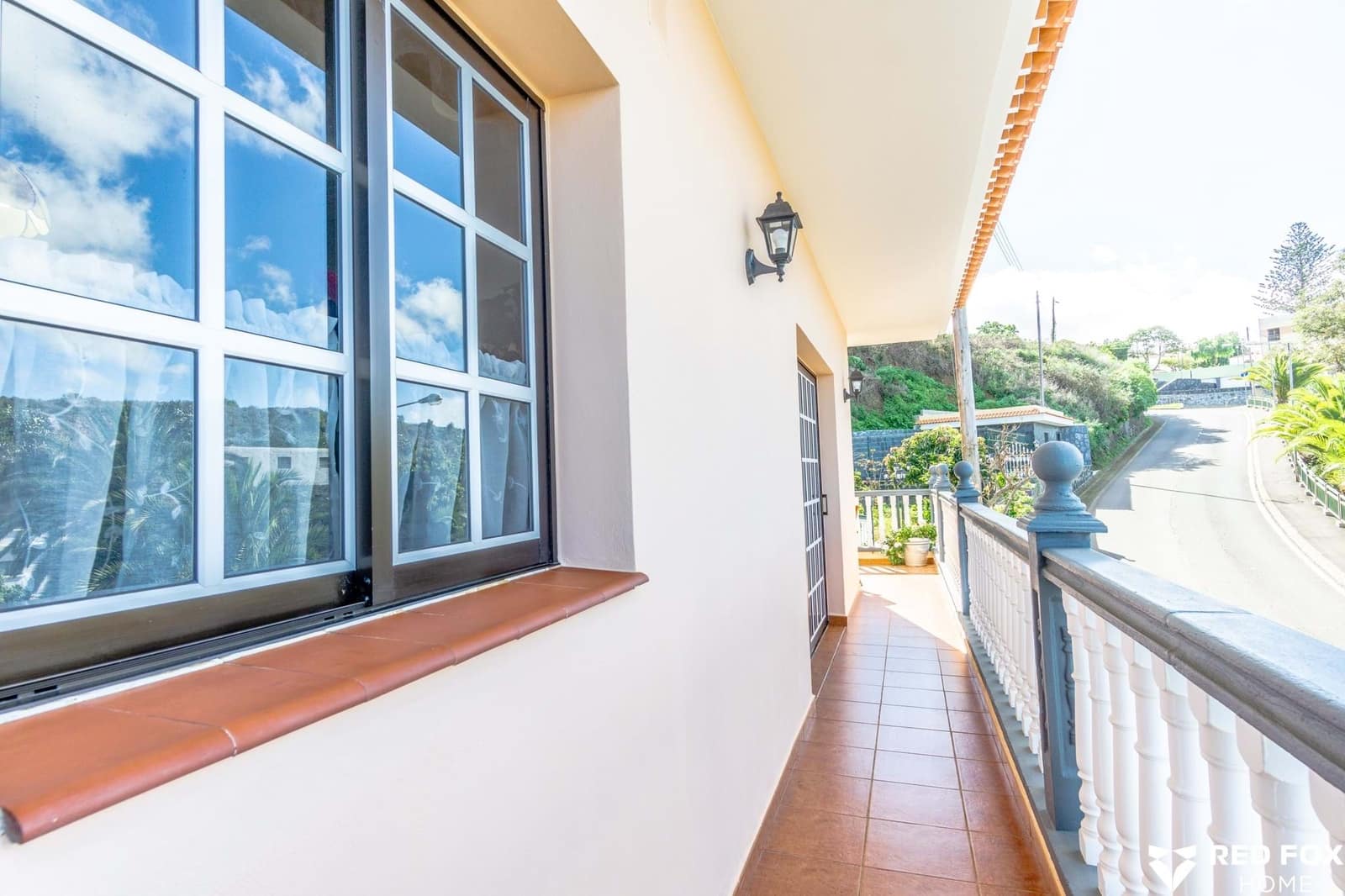 8 soveværelse Villa til salg i Los Silos med garage - € 525.000 (Ref: 8765743)