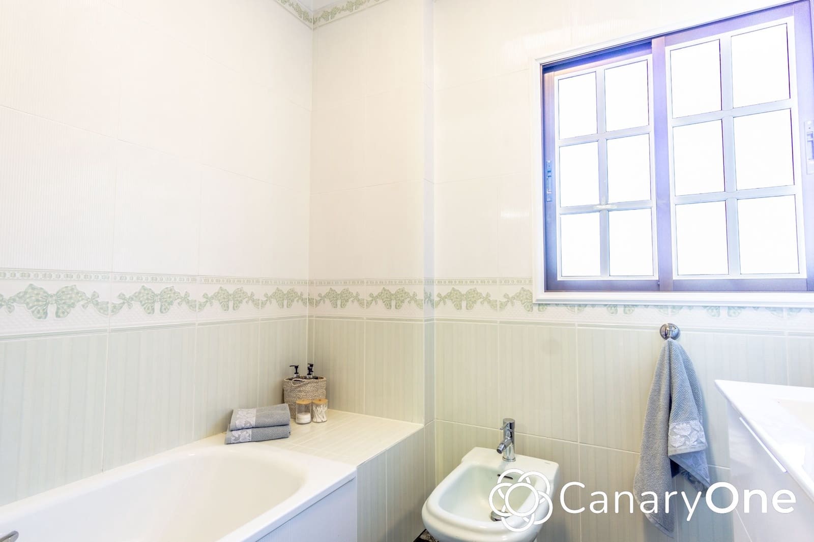Chalet de 8 habitaciones en Los Silos en venta con garaje - 525.000 € (Ref: 8765743)