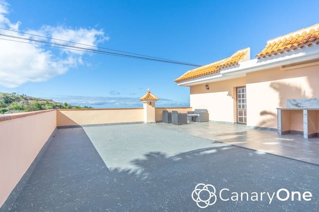 8 slaapkamer Villa te koop in Los Silos met garage - € 525.000 (Ref: 8765743)
