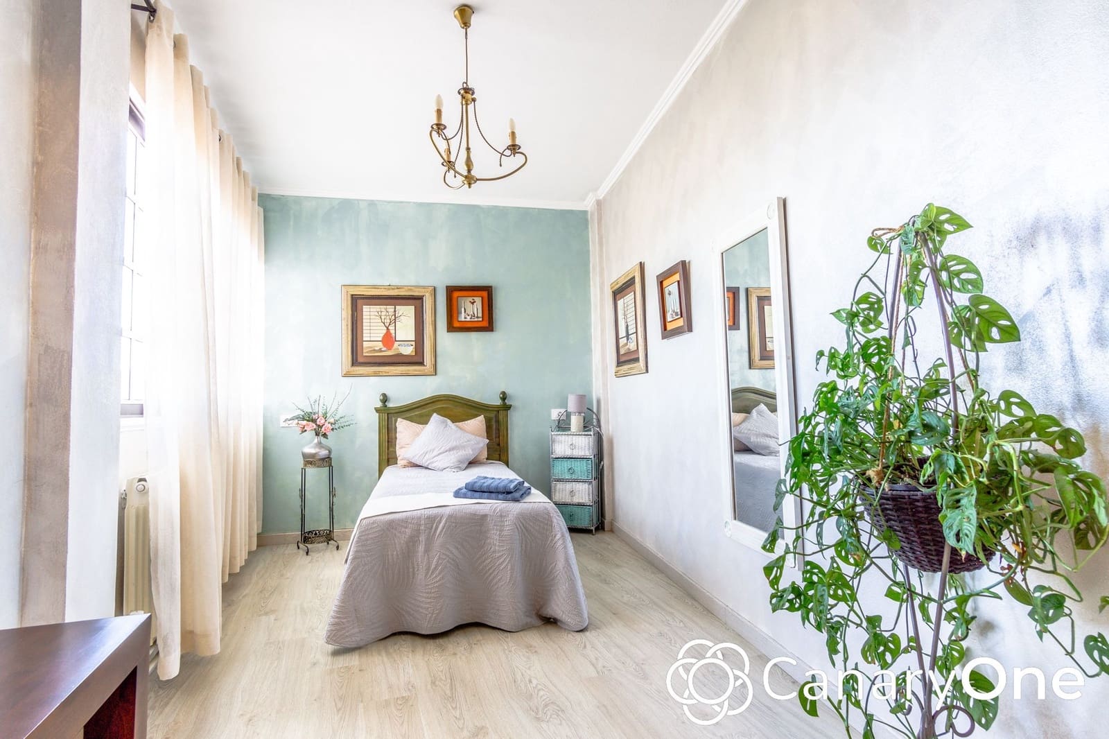 Chalet de 8 habitaciones en Los Silos en venta con garaje - 525.000 € (Ref: 8765743)