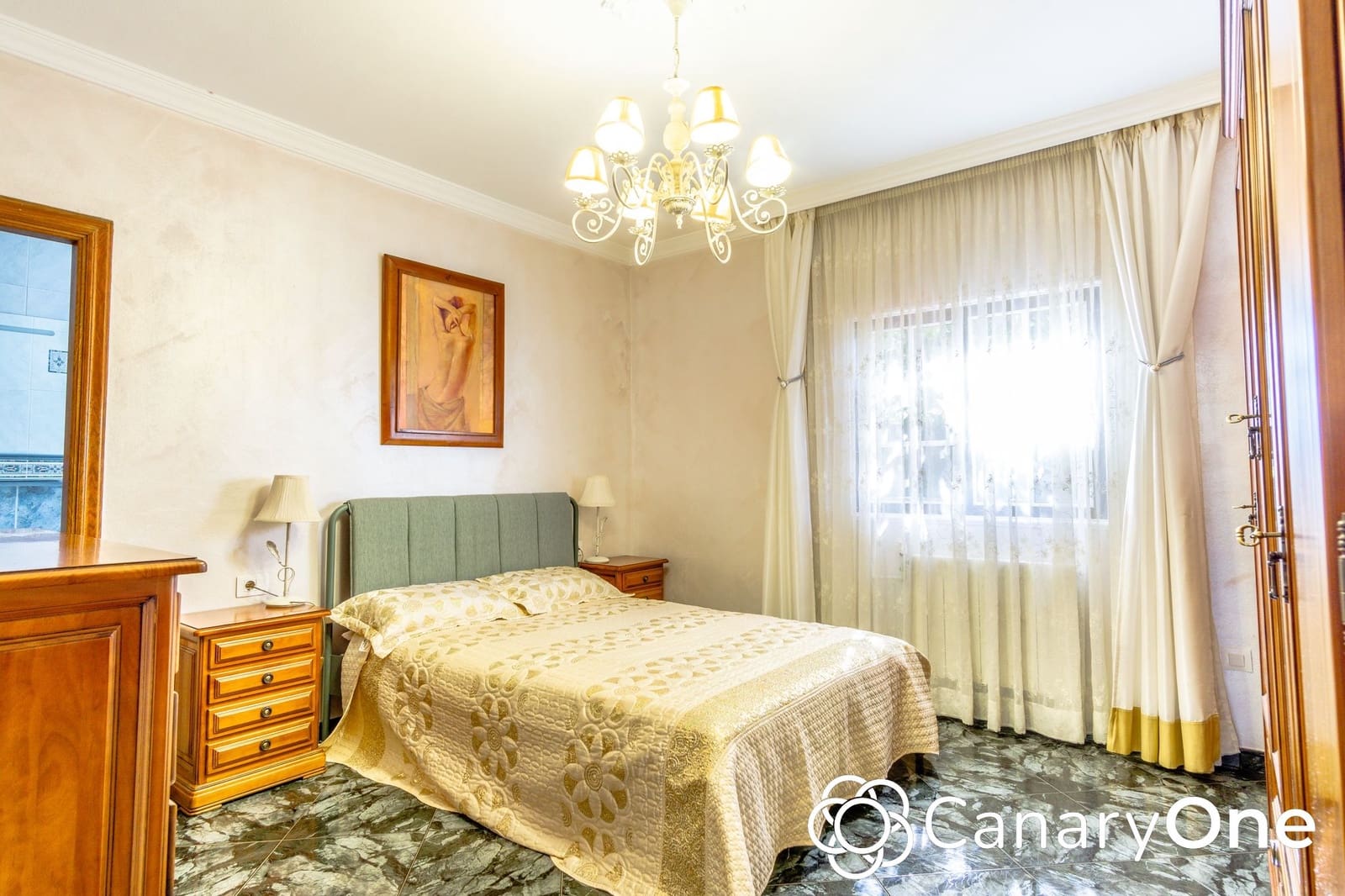 Chalet de 8 habitaciones en Los Silos en venta con garaje - 525.000 € (Ref: 8765743)