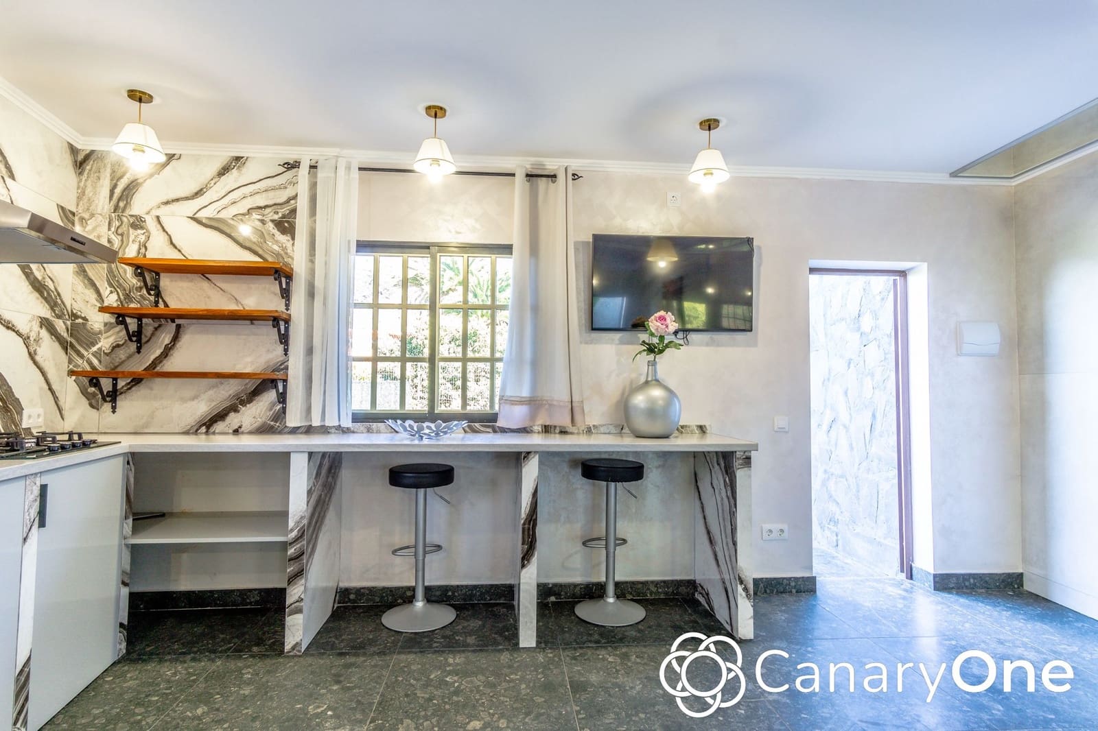 Chalet de 8 habitaciones en Los Silos en venta con garaje - 525.000 € (Ref: 8765743)