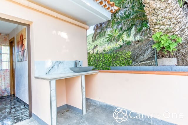 8 slaapkamer Villa te koop in Los Silos met garage - € 525.000 (Ref: 8765743)